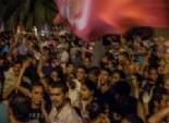 استمرار توافد المحتجين إلى ساحة باردو بتونس من المعارضين والمؤيدين للحكومة