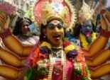 بالصور| الألوان الصاخبة تتألق في احتفالات الهندوس بمهرجان 