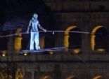  بالصور| السير على الحبل ضمن مهرجان السياحة في روما 