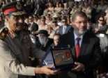 مرسي وطنطاوي يشهدان حفل تخرج طلبة الكلية البحرية