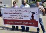 بالصور| عشرات العمال المفصولين يتظاهرون أمام «القوى العاملة».. و«أبوعيطة»: أبذل قصارى جهدى لإعادتهم