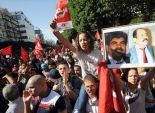أطباء تونس يتظاهرون أمام البرلمان احتجاجاً على قانون للعمل الإجباري