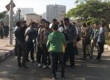  وقفة لطلاب إخوان الزقازيق خارج أسوار الجامعة 