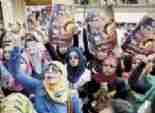 بالصور| طلاب الجامعات يتظاهرون تأييداً للجيش.. والطالبات يرتدين «تى شيرتات السيسى»
