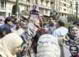 مؤيدو «الفريق» يحتجون على «باسم» أمام دار القضاء العالى