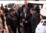 ضابط شرطة إماماً لـ«مرسى» فى صلاة الجمعة و«المعزول» يبتسم ساخراً