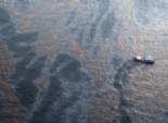  ظهور بقعة زيت ببحيرة ناصر في أسوان