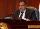  تجمهر 30 موظفا بالبرلمان أمام مكتب رئيس مجلس الشوري للمطالبة بتجديد عقودهم