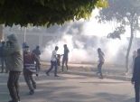 الأمن يطلق الغاز لتفريق طلاب الإخوان أمام 