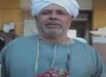 بالفيديو| مواطن معلقا بيادة في رقبته: 