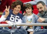  بالصور| رستم باشا يقضي يوماً مع ابنه في مباراة كرة سلة