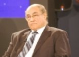  فاروق أبو زيد: التغطية الإعلامية للاستفتاء متميزة.. ومحاصرة الصحف جهل وتخلف