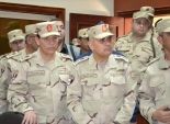  وزير الدفاع يتفقد سير العملية الانتخابية ويطمئن على الاستعدادات الأمنية 