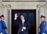 رئيس الوزراء الصربي يغادر سريبرينيتسا بعد رشقه بالحجارة
