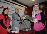  سعد عبد الرحمن يوزع جوائز مسابقة البحث العلمي للمرأة