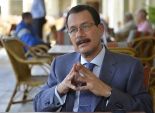 د. أحمد درويش: «مرسى» تراجع عن تكليفى بالحكومة لأننى «أجادل».. ولا نملك إمكانات إنهاء الفوضى قبل 2020