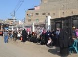  قوات الأمن تمنع وقوف وسائل المواصلات أمام اللجان الانتخابية 