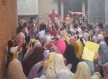 بالصور| مظاهرة أمام منزل مفتي الإخوان بالدقهلية احتجاجا على إعدامه