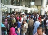 بالصور| زحام في مطار القاهرة بسبب إغلاق بعض بوابات الوصول