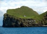 بالصور| كوخ صغير على جزيرة يثير الفضول في أيسلندا 