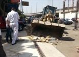 محافظ أسيوط يتابع أعمال النظافة ورفع الإشغالات بشوارع المدينة 