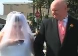 بالفيديو| عروس تفاجأ بأنها في حفل زفافها
