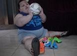 بالصور| طفل برازيلي عمره 3 سنوات ووزنه 70 كيلو جراما