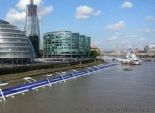 لندن تدرس فكرة بناء جسر عائم للدراجات على 