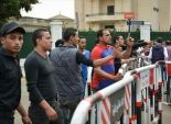 مسيرة طلاب الإخوان تصل قبة جامعة القاهرة.. والأمن الإداري يغلق المبنى