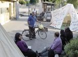 عمال «سجاد المحلة» ينصبون الخيام احتجاجاً على عدم صرف المرتبات