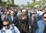 رئيس «الأزهر» يقود مسيرة ضد الإرهاب وطلاب الإخوان يردون بـ«مظاهرة »