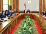 السيسي: مصر ستصدر قانونا للاستثمار الموحد لجذب الاستثمارات السياحية