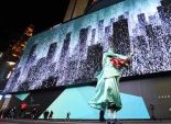 طرح أكبر شاشة رقمية في العالم بحجم ملعب كرة القدم الأمريكية