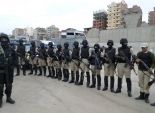 مدرعات الجيش وسيارات الشرطة تؤمنان ميدان الساعة بدمياط 