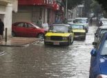 تجمع مياه الأمطار بغرب الإسكندرية في الشوارع يتسبب في شلل مروري