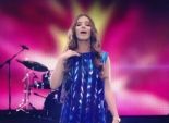 بالفيديو| "لارا إسكندر" تقيم أول حفل غنائي "أونلاين" في الوطن العربي