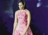 ميشيل أوباما تدعم زوجها بـ«الروز» 