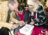 حملة المليون توقيع لرد اعتبار «مبارك» تنطلق باستمارات من«كفر مصيلحة» 