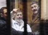 الحكم على «مرسى» 21 أبريل.. والقاضى يرفض ترافع «المعزول» عن نفسه