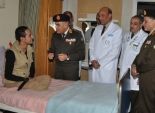 رئيس البرلمان العربي يزور مصابي الجيش والشرطة بمستشفى المعادي العسكري