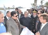 مشادات بين وزير الري وعمال فندق على نيل المنيا أثناء إزالة التعديات