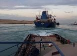 بالصور| نجاح عملية سحب السفينة الإيرانية الجانحة بمجرى قناة السويس