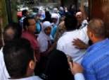 أهالي قرية ببني سويف يتظاهرون داخل مدرسة اعتراضا على إزالة فصلين