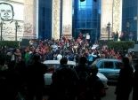 وقفة احتجاجية ضد النظام أمام 