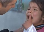 بالفيديو| بكاء طفلة سورية تبيع المناديل في تركيا يثير مواقع التواصل  