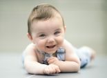 دراسة: إنجاب طفل جذاب يجعل الرجل أكثر وسامة في أعين النساء