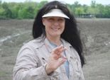 امرأة تعثر على خاتم ألماس في حديقة عامة بالولايات المتحدة