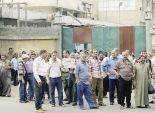 وقفة لعمال إسكندرية للزيوت والصابون اعتراضًا على إغلاق مصنع الأعلاف