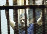 بالفيديو| 6 مشاهد على هامش محاكمة مرسي تلخص أحداث اليوم