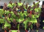 بالفيديو والصور| احتفالات لاعبي برشلونة داخل غرف خلع الملابس